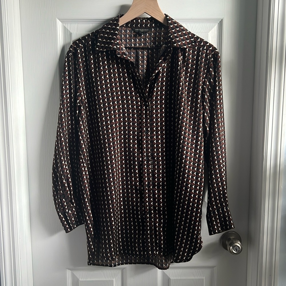 Banana Republic Silky Button Down Collared Blouse